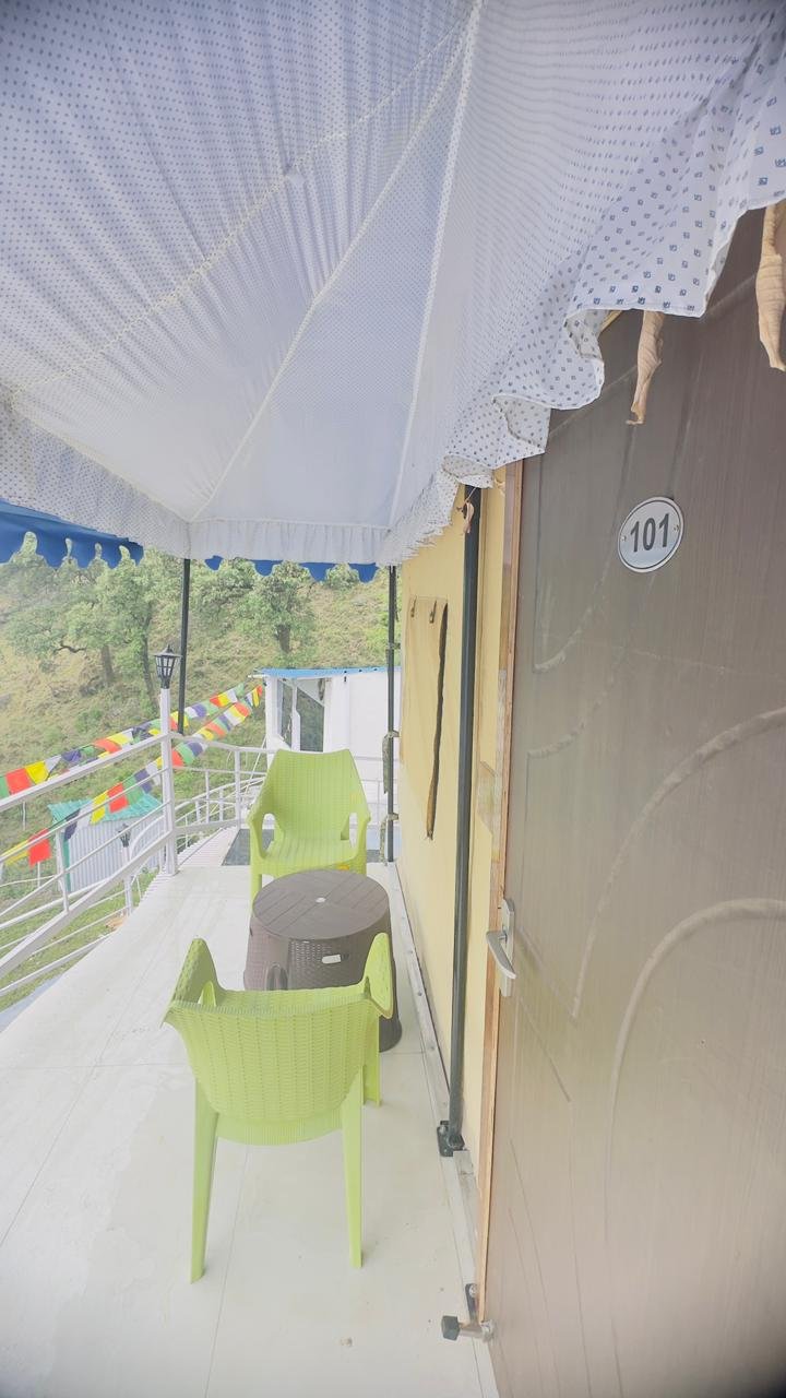 Couples Retreat Tent